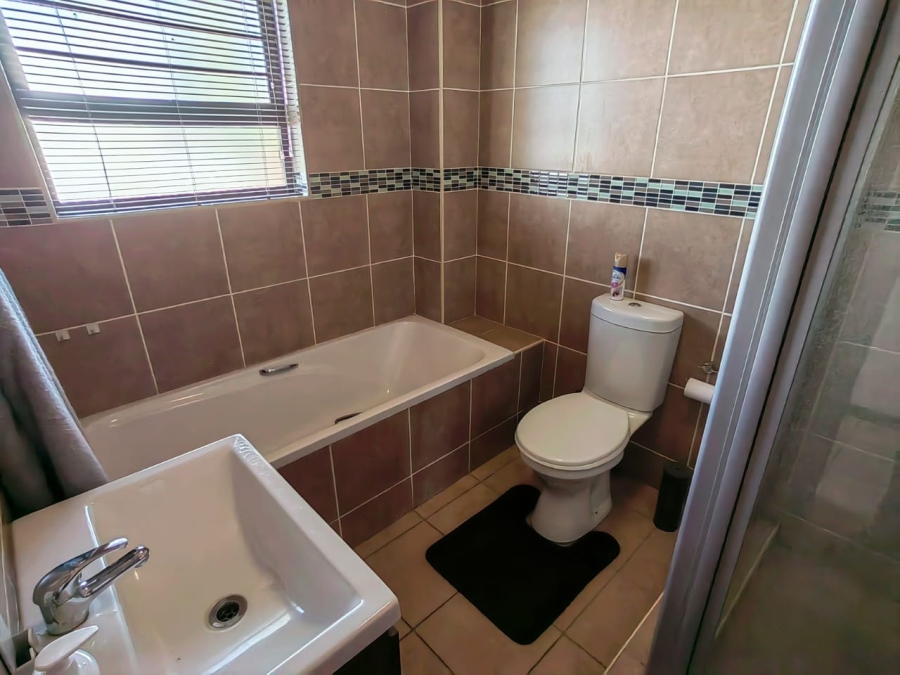 2 Bedroom Property for Sale in Die Bult North West